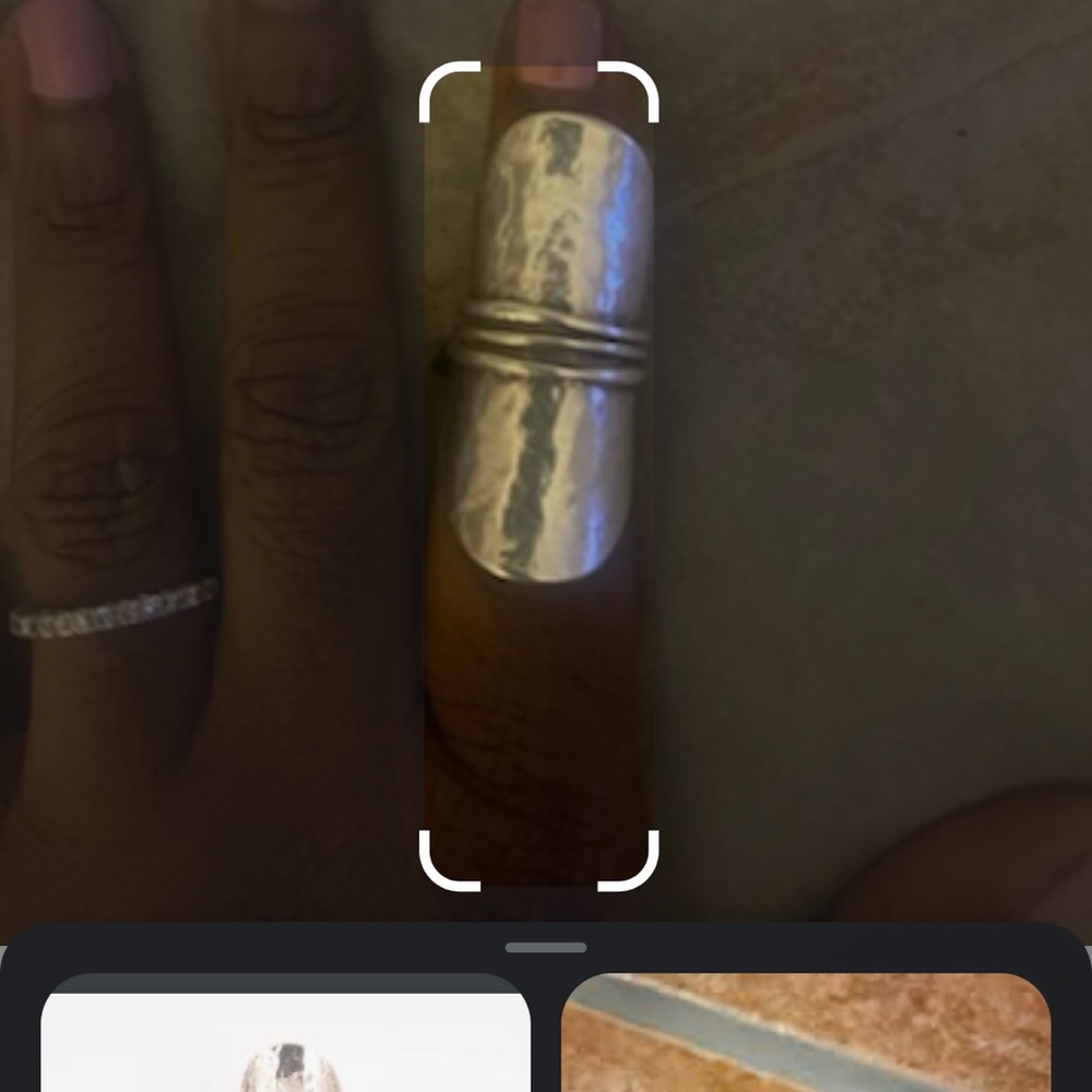 Elegant Silver Textured Ring Wearable